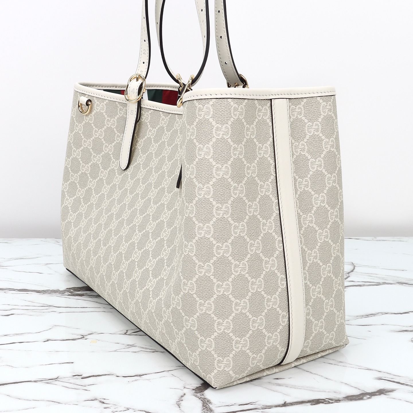 Gucci GG Emblem large tote bag ‎ 815213 FAD6L 9641
