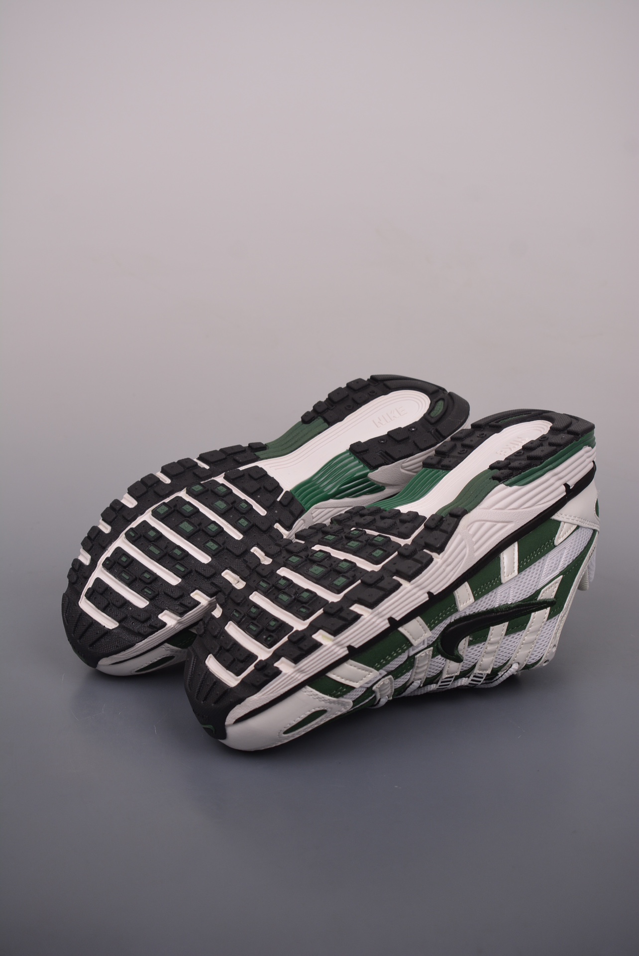 Nike Initiator Running INS P-6000 Daddy Shoes Gray Green HF1052-010