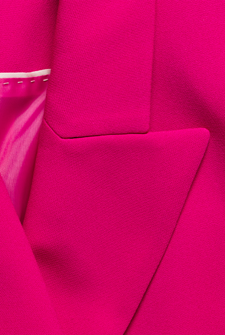 Saco sastreado tono fucsia