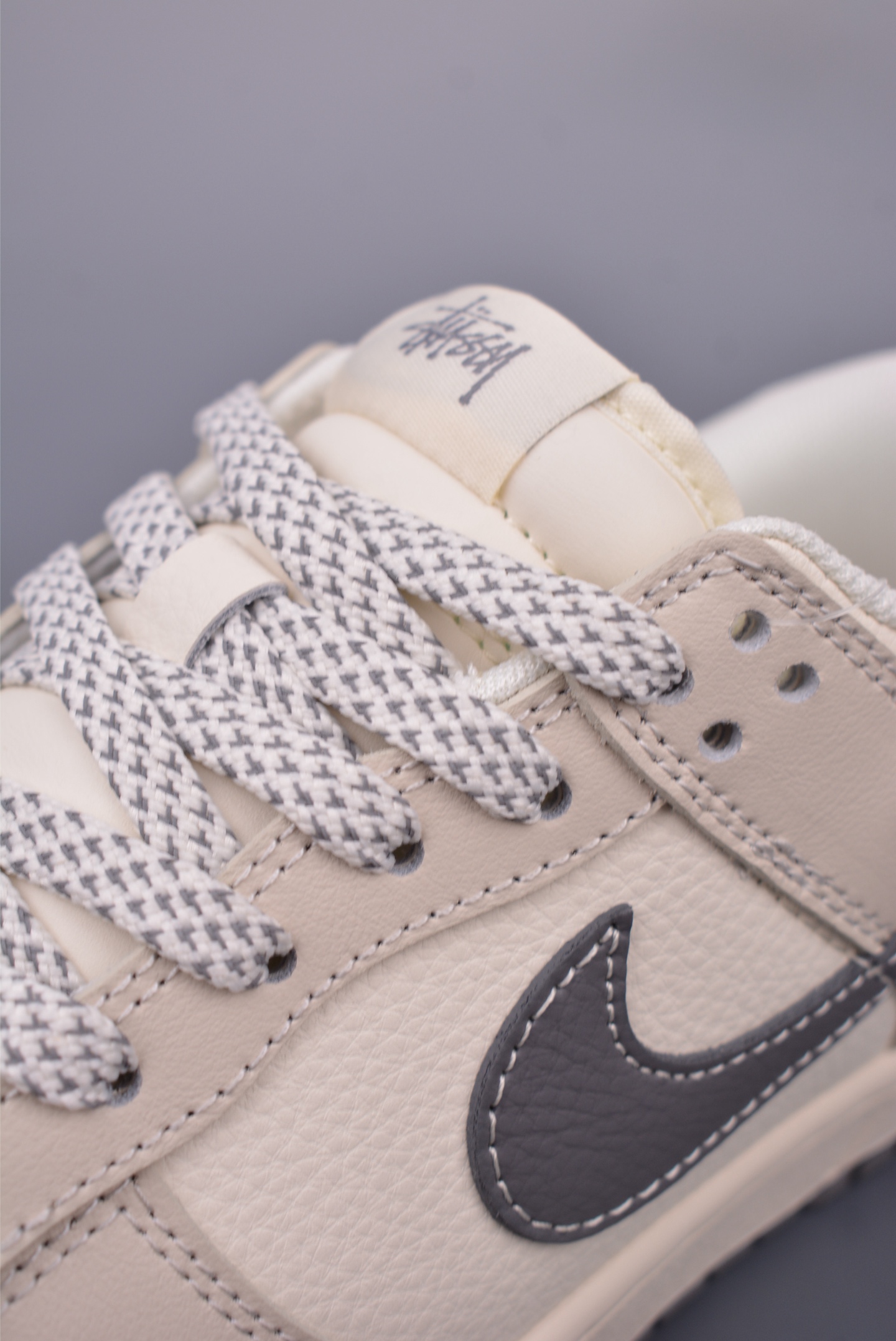 Black 8 x Nike SB Dunk Low XF8698-085