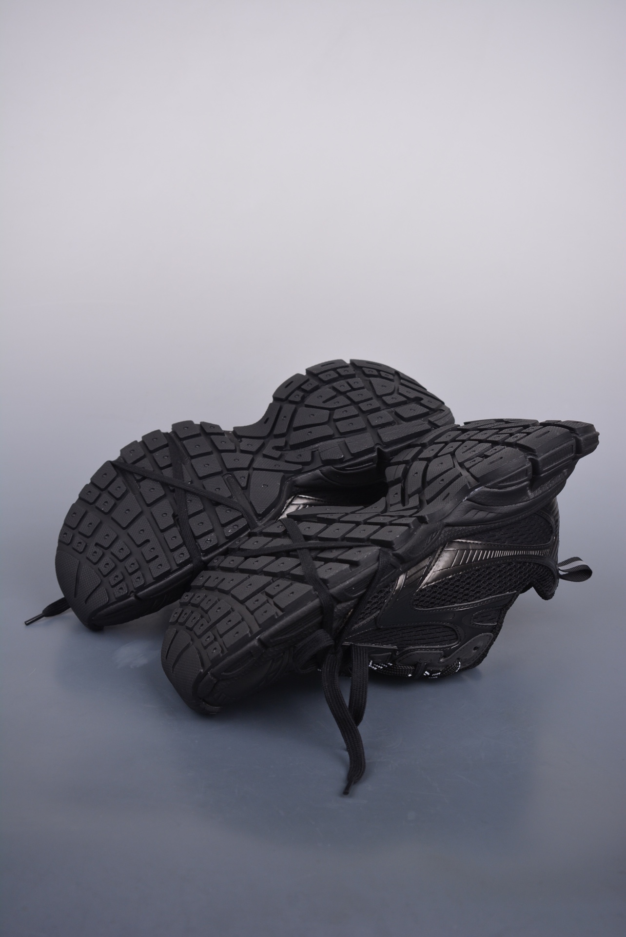 BALENCIAGA 3XL Sneakers Black Warrior