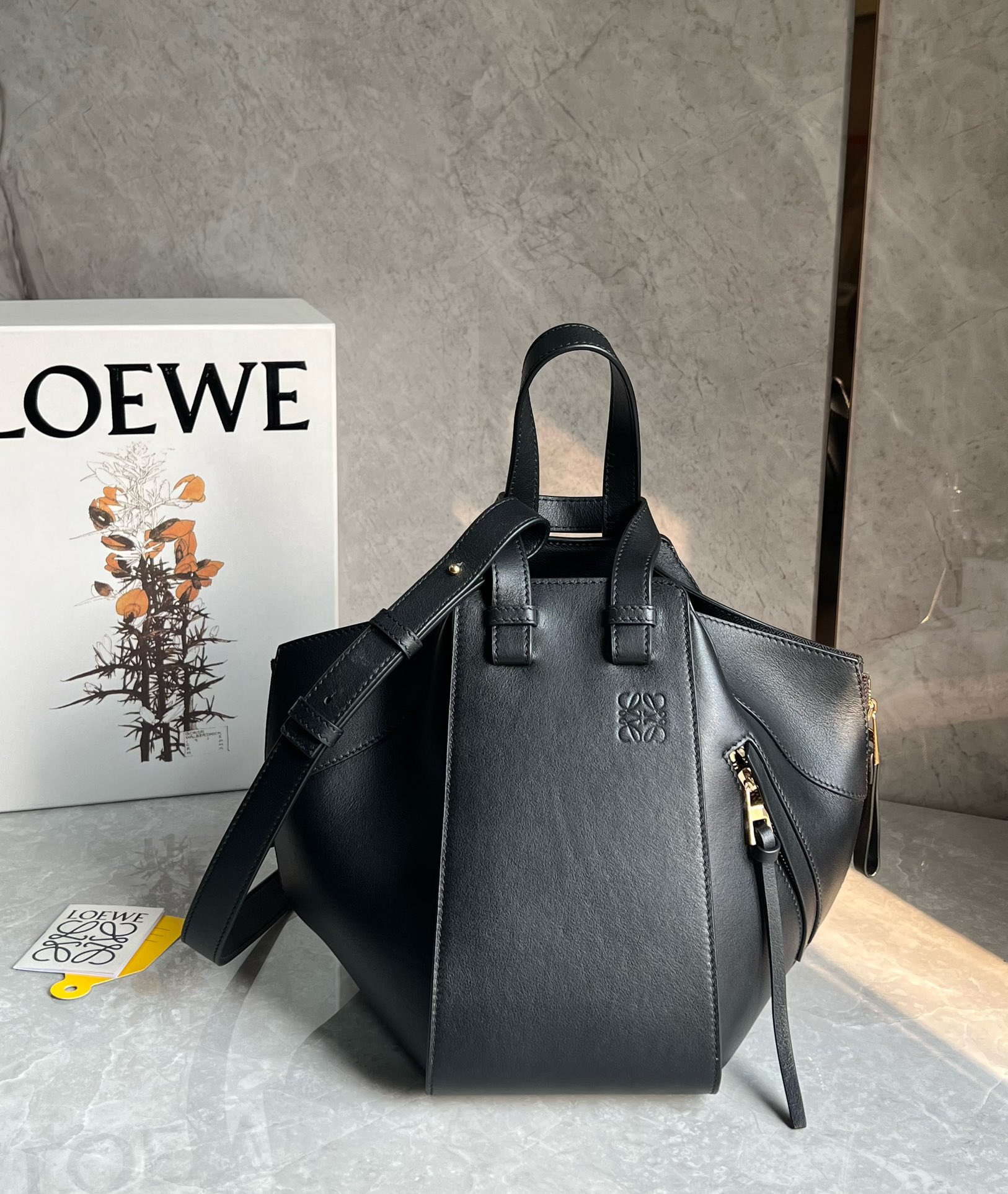 Loewe Hammo bag 0216
