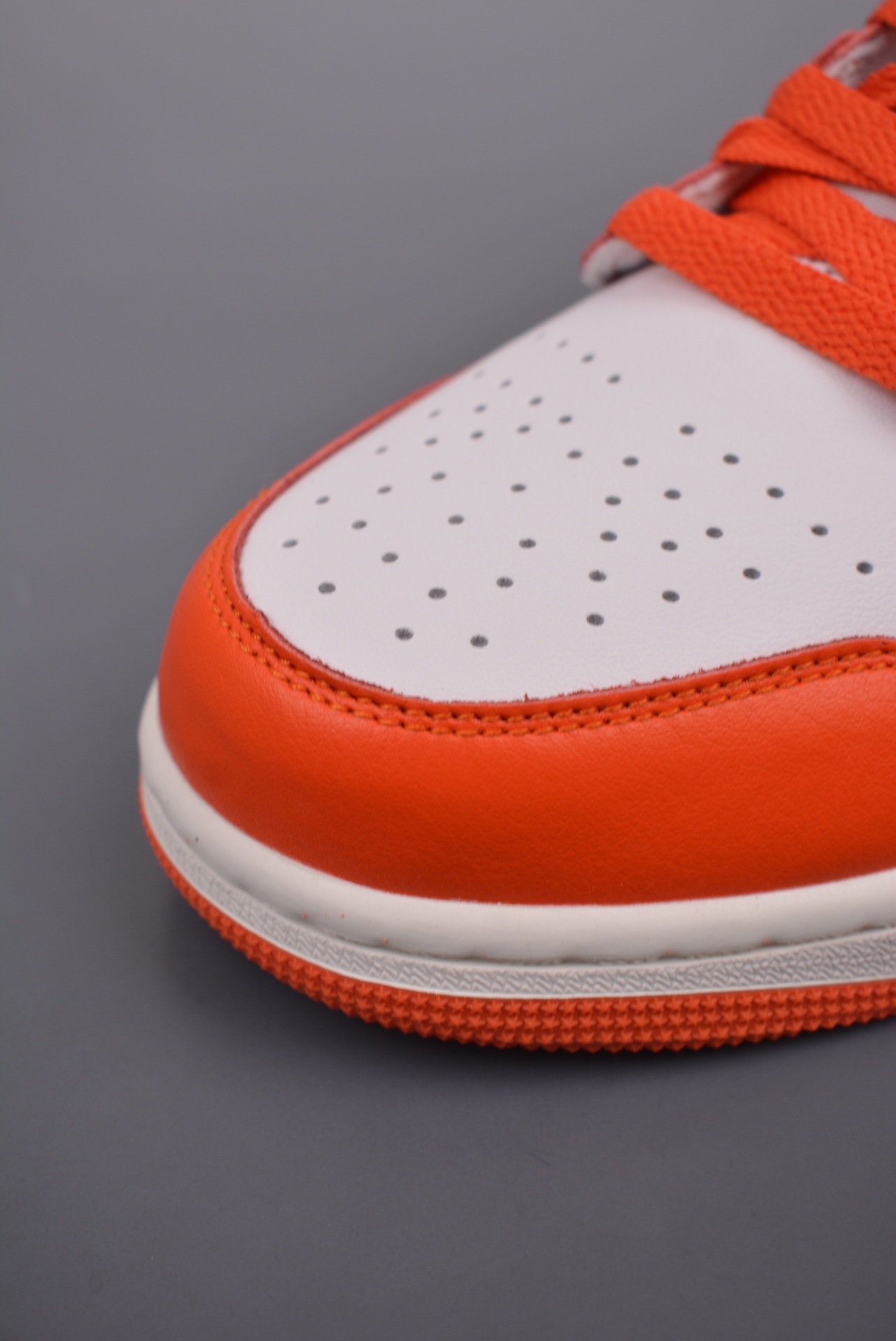 Air Jordan 1 Mid White Orange Toe