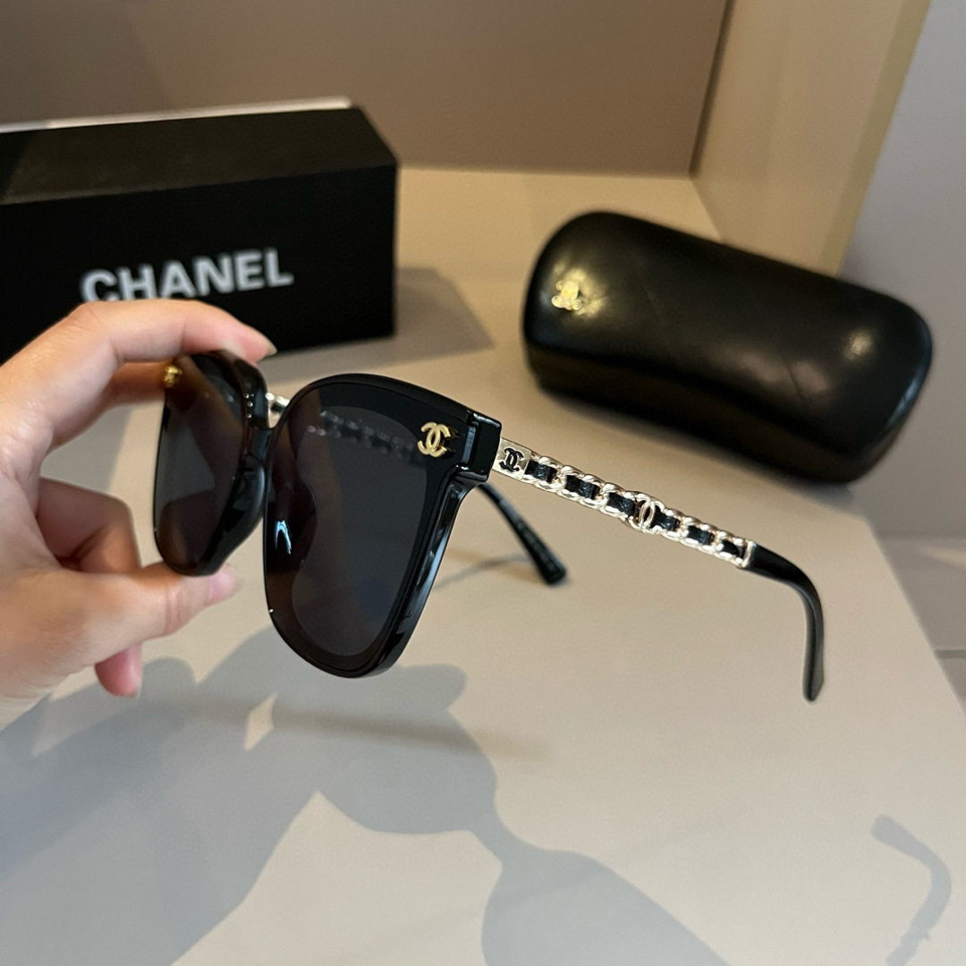 Chanel round frame sunglasses