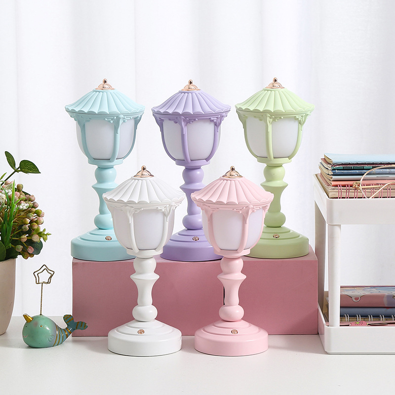 Retro Desk Night Light USB Charging Flicker Free Non-Glaring Illumination 3 Modes Table Lamp