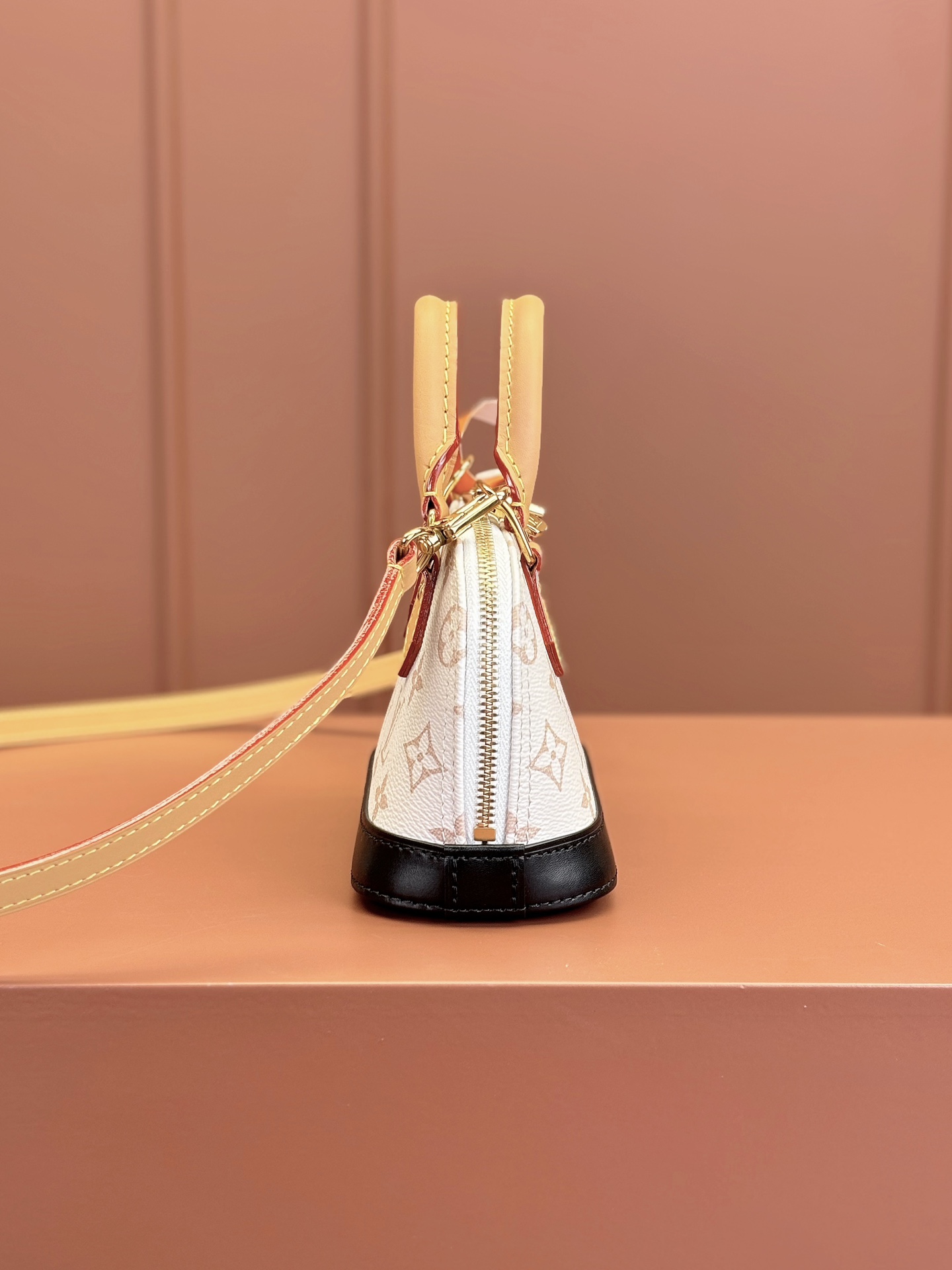 Louis Vuitton NANO ALMA Handbag M46895