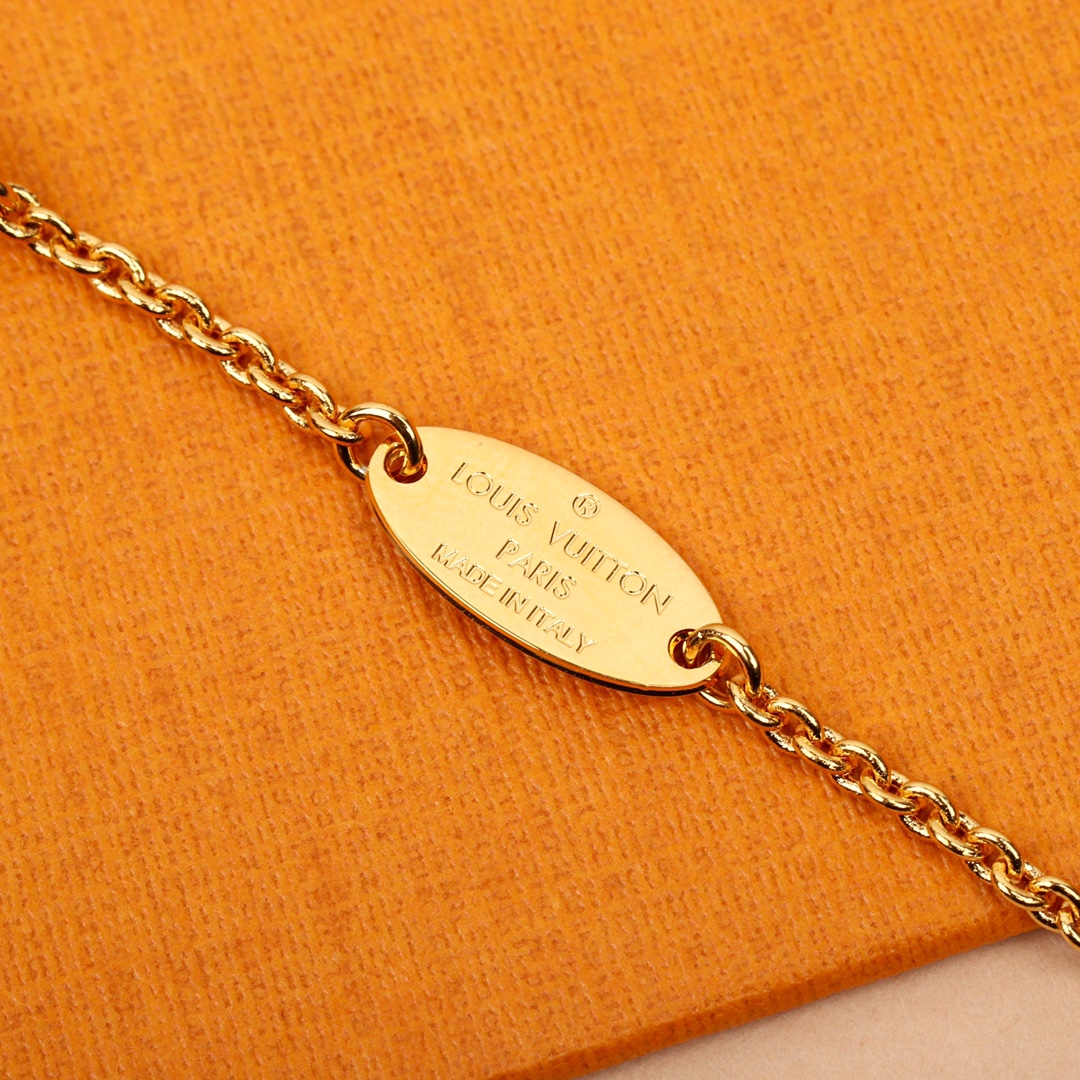 Louis Vuitton hollow flower necklace