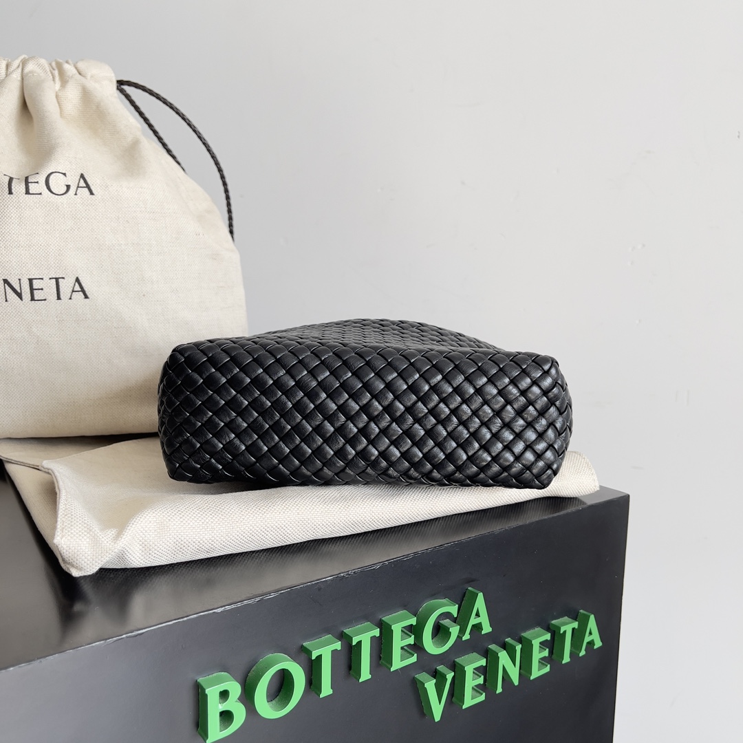 Bottega Veneta TOSCA woven handbag 776755
