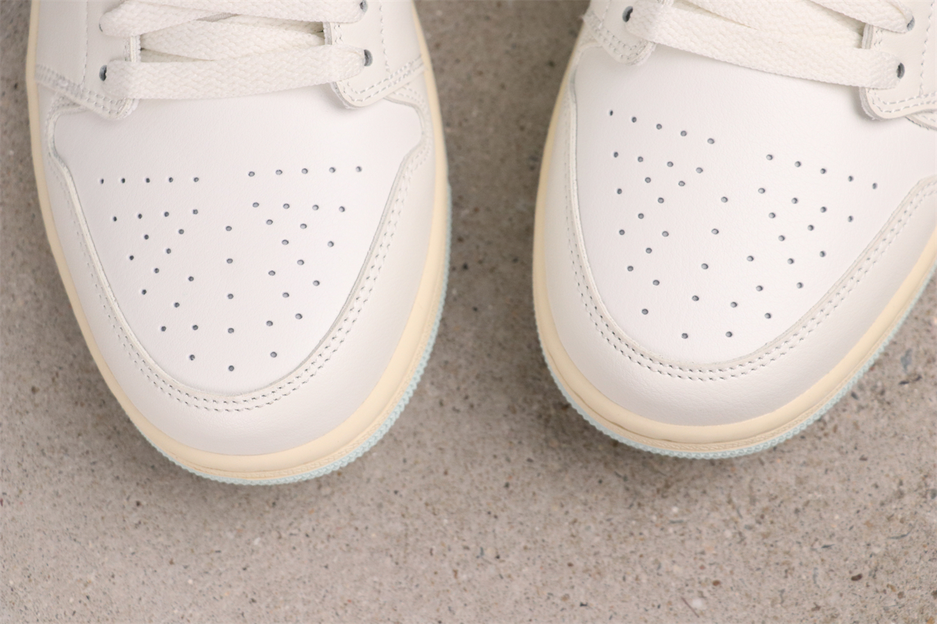 Air Jordan 1 Low “Sail/Igloo” DC0774-134