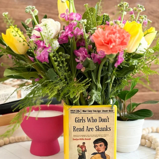 💖Last Day 70% OFF-Reading Vase/Pencil Holder