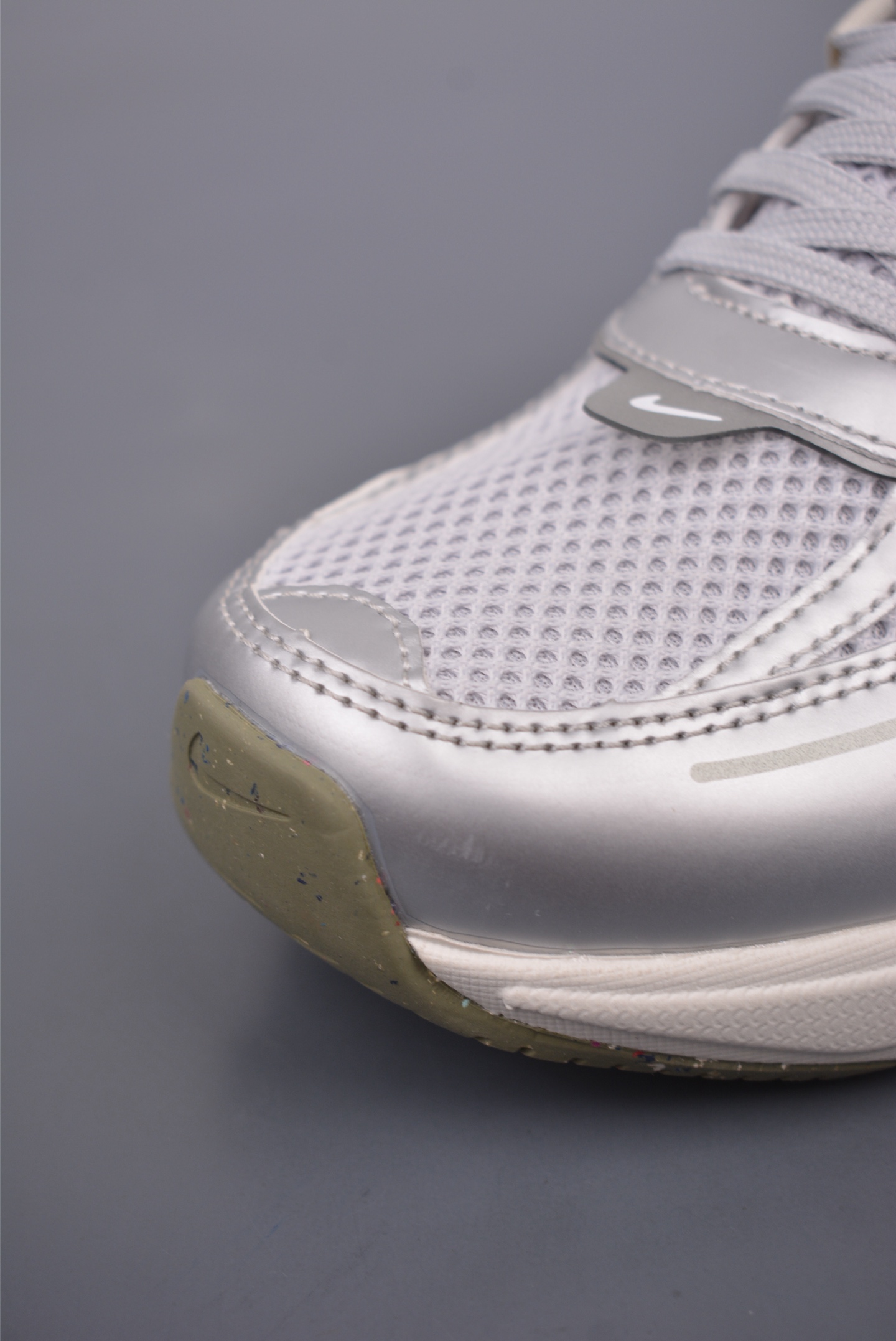 Nike Wmns V2K Runtekk Low Photon Dust Summit White FD0736-006