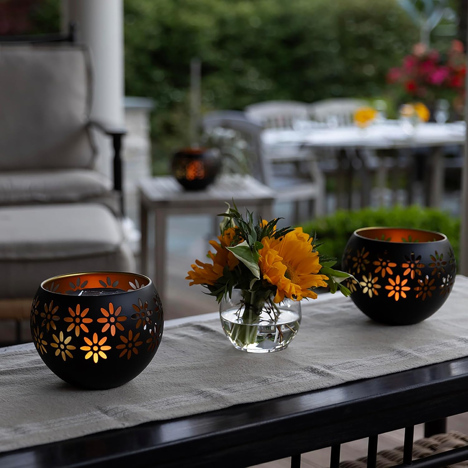💖Last Day 49% OFF💖Decorative Metal Solar Patio Light with Flickering Flame