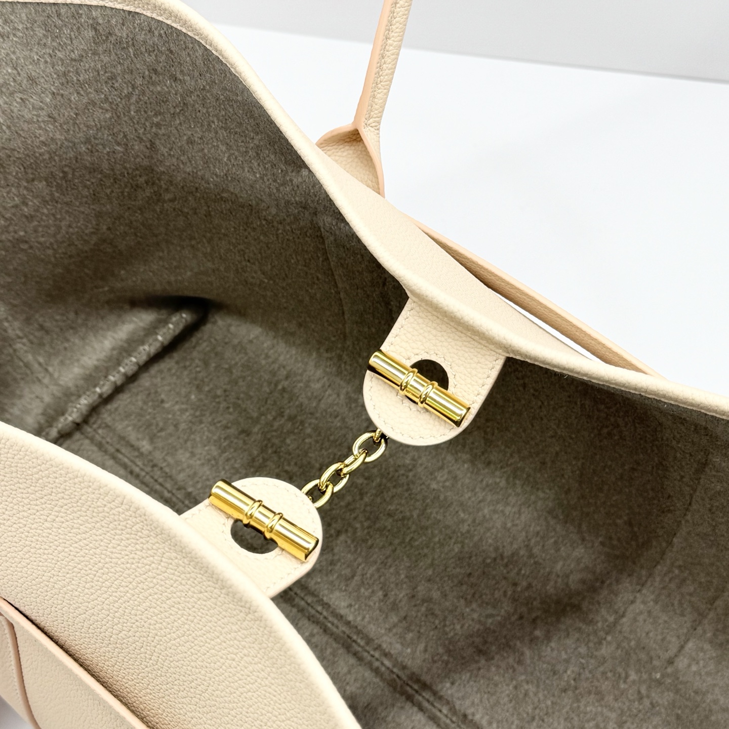 Loro Piana Ghiera Shoer Large Shopping Bag FAO7475