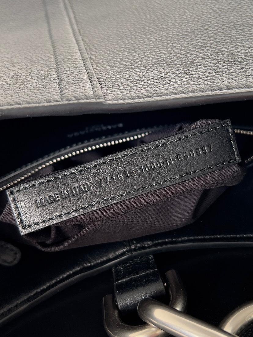 Balenciaga 2024 Early Spring Series Loer Hobo Bag