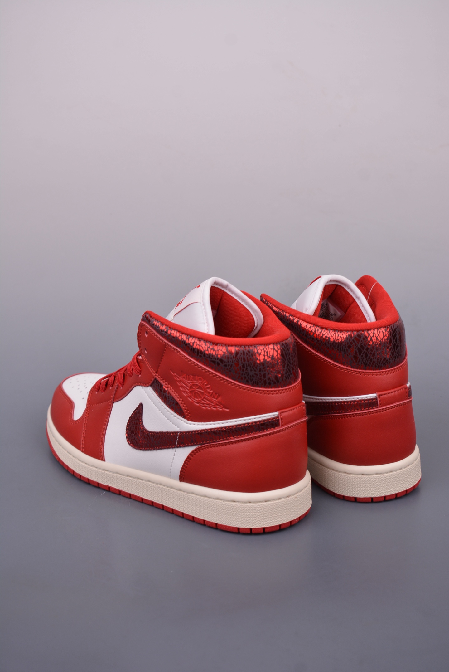 Air Jordan 1 Mid Red Burst HJ9337-106
