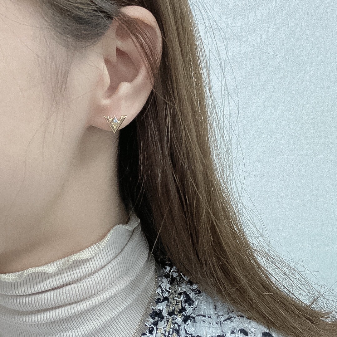 Louis Vuitton Volt Earrings