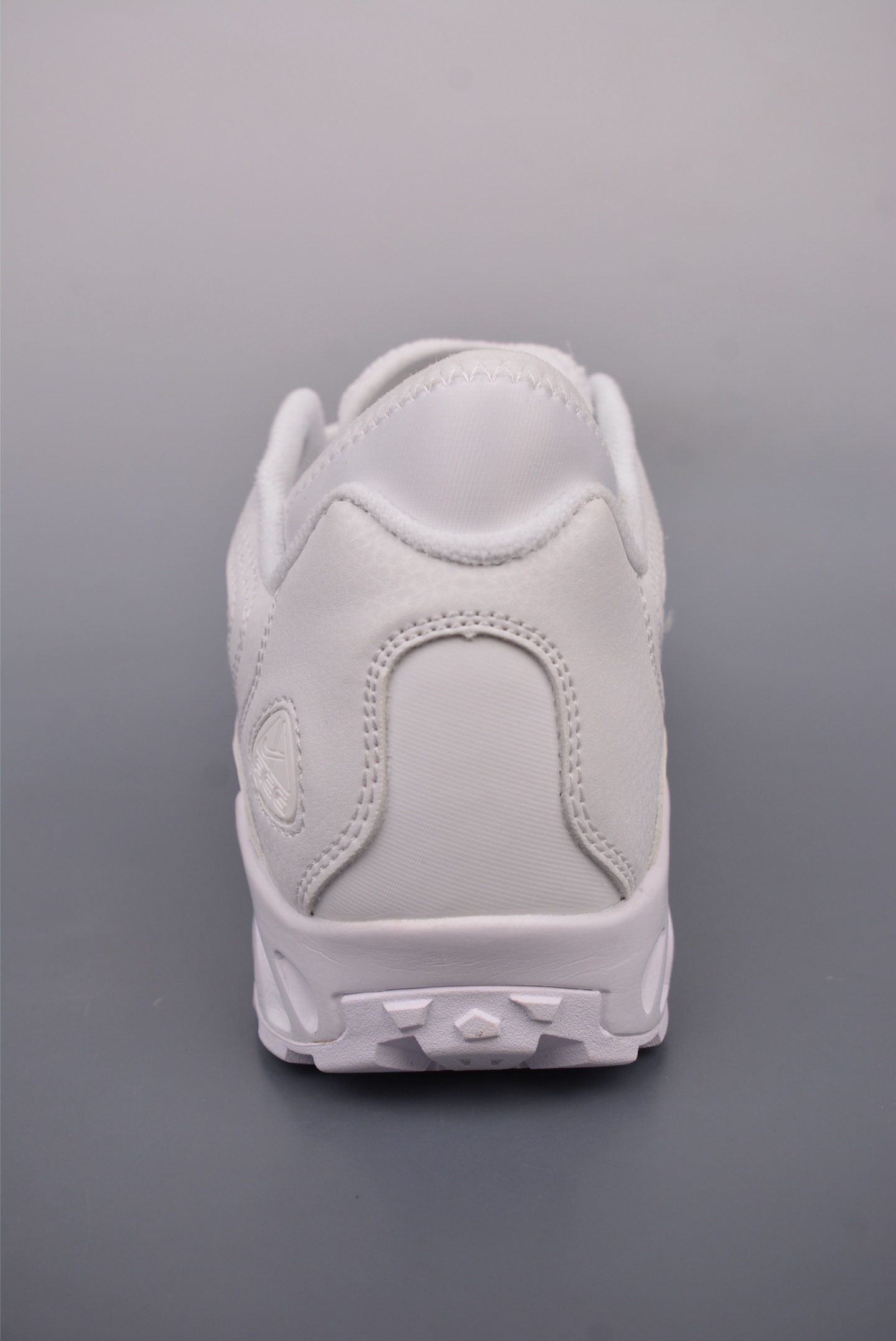 Nike ACG Air Exploraid White FJ1920-031