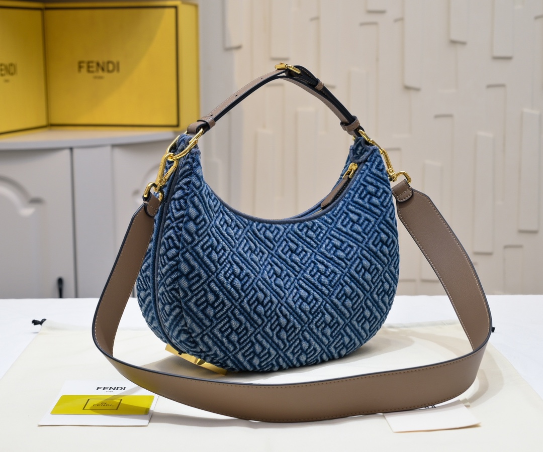 FENDI gray underarm large bag 2196