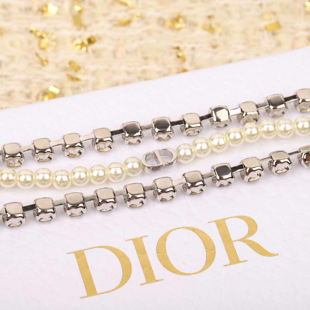 Dior 3-layer beaded diamond bracelet