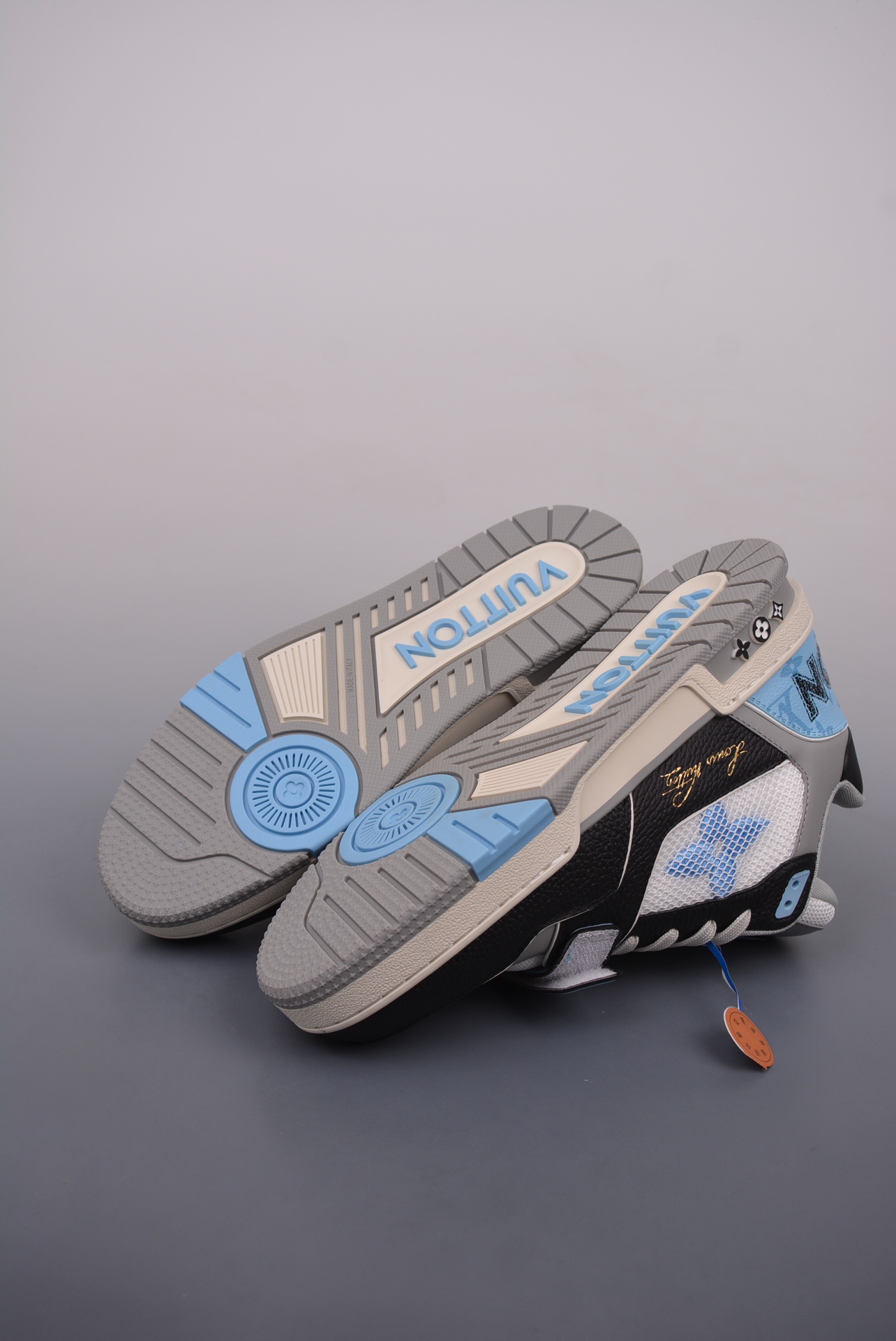 Louis Vuitton Trainer Sneaker Low Black Gray Blue 1AC50W
