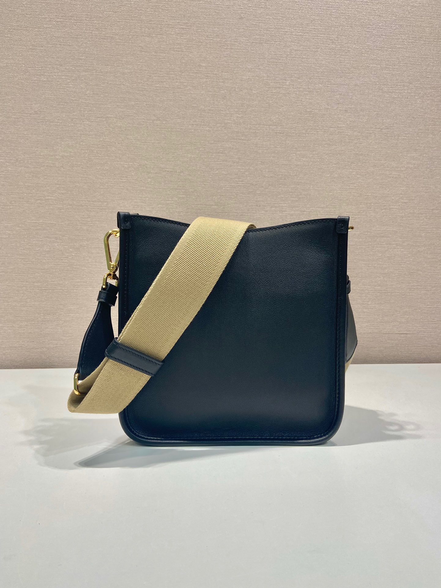Prada tote shoulder bag 1BH220