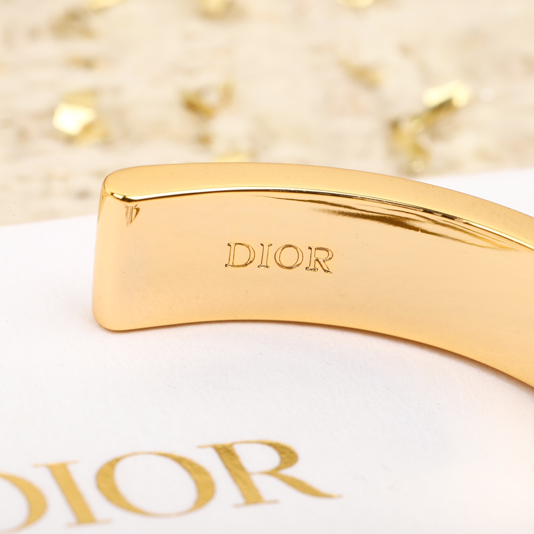 Dior Letter Open Bracelet