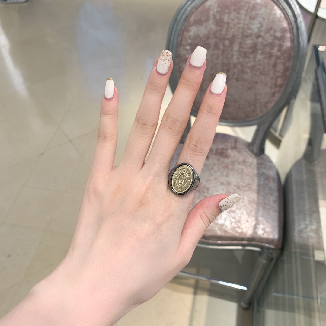 Dior Pentagram Ring