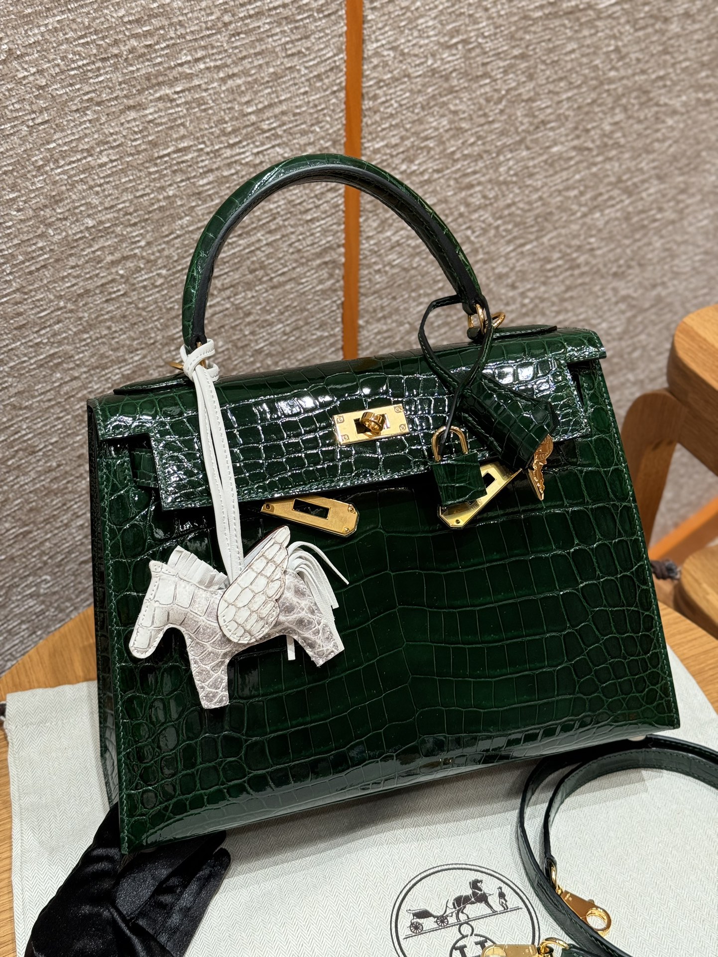 Hermès Kelly 67Vert Fonce (Handmade to order)