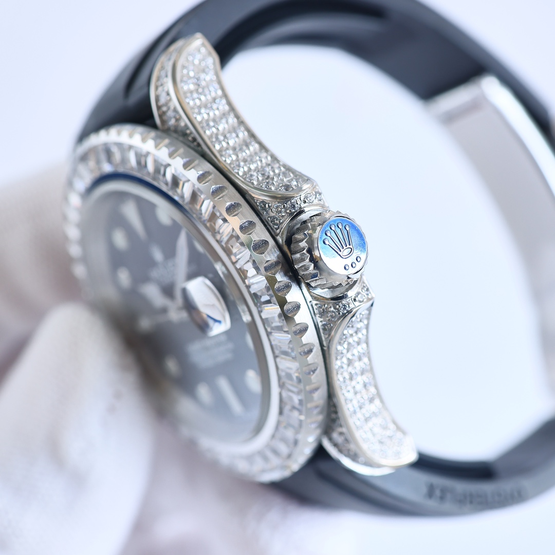 ROLEX Limited Edition Jewel Yacht-Master