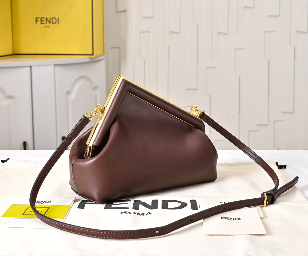 FENDI First Shoulder Bag 80016