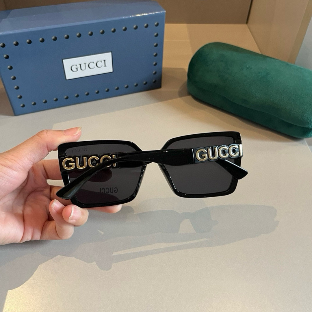 Gucci Square Frame Sunglasses