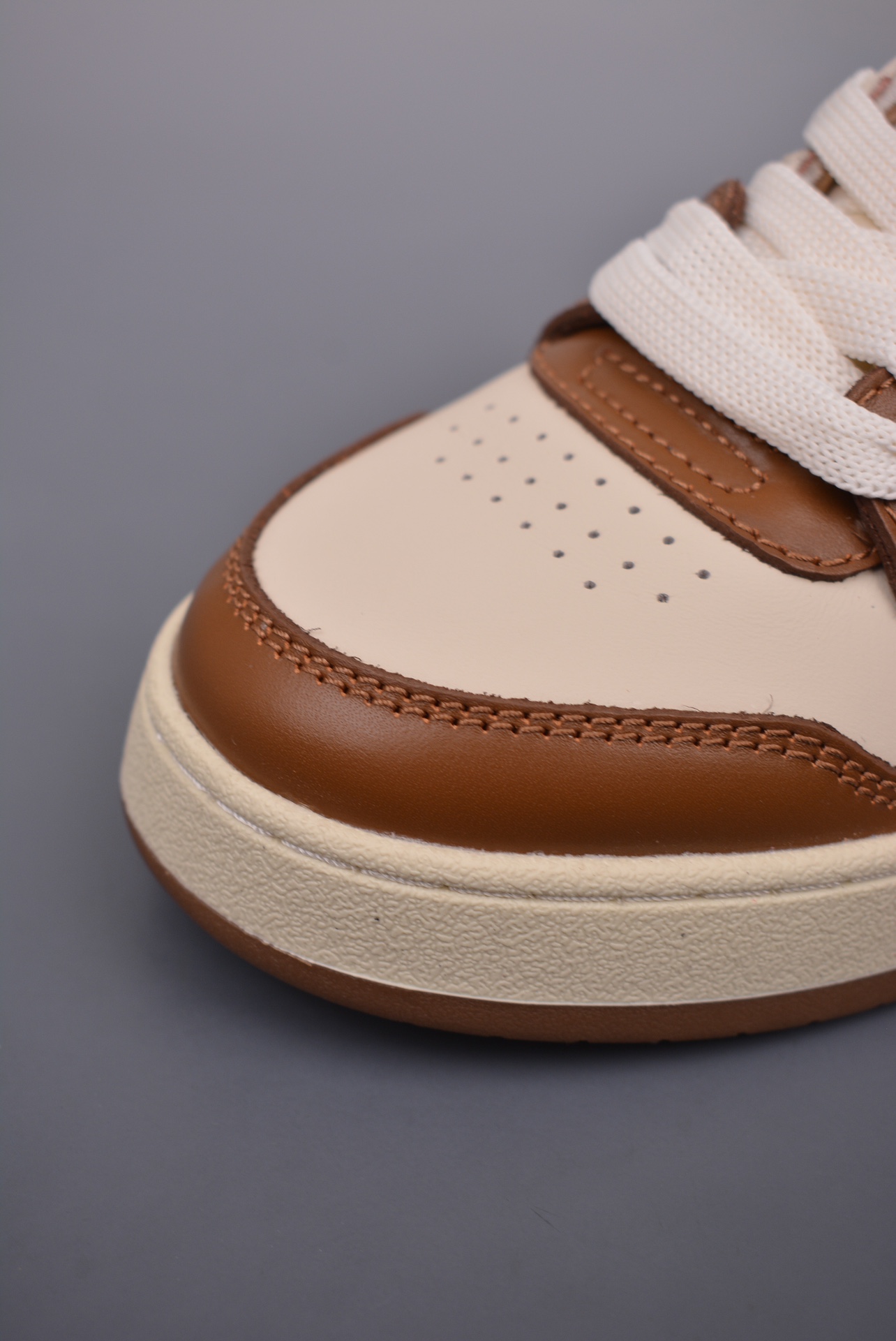 Fendi Match Sneaker Low Velcro Leather Brown Beige 7E1643AOMNF1NJ1