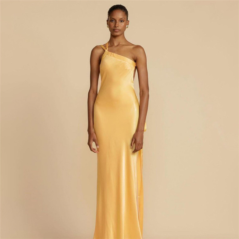 Yellow Fashionable sexy girl sleeveless slanting collar hollow backless high-waisted slim dress dress
