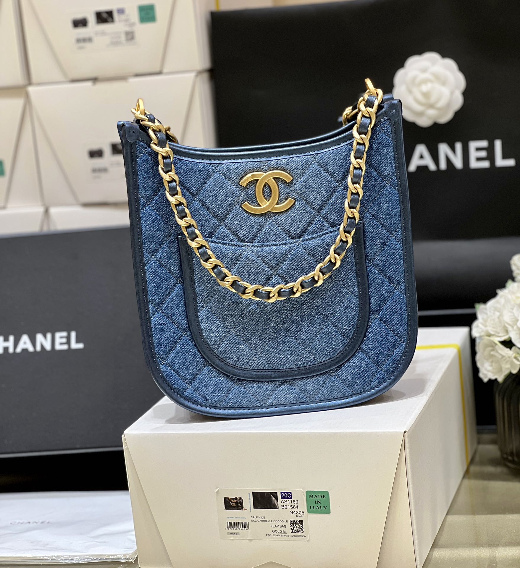 Chanel 24S denim hobo AS4532 00128