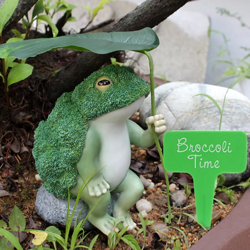 Broccoli Frog Decoration