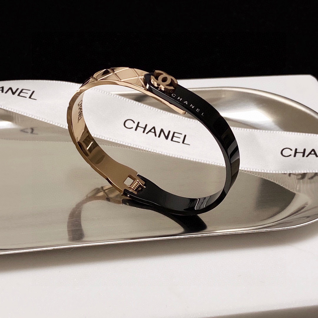 Chanel rose gold diamond bracelet