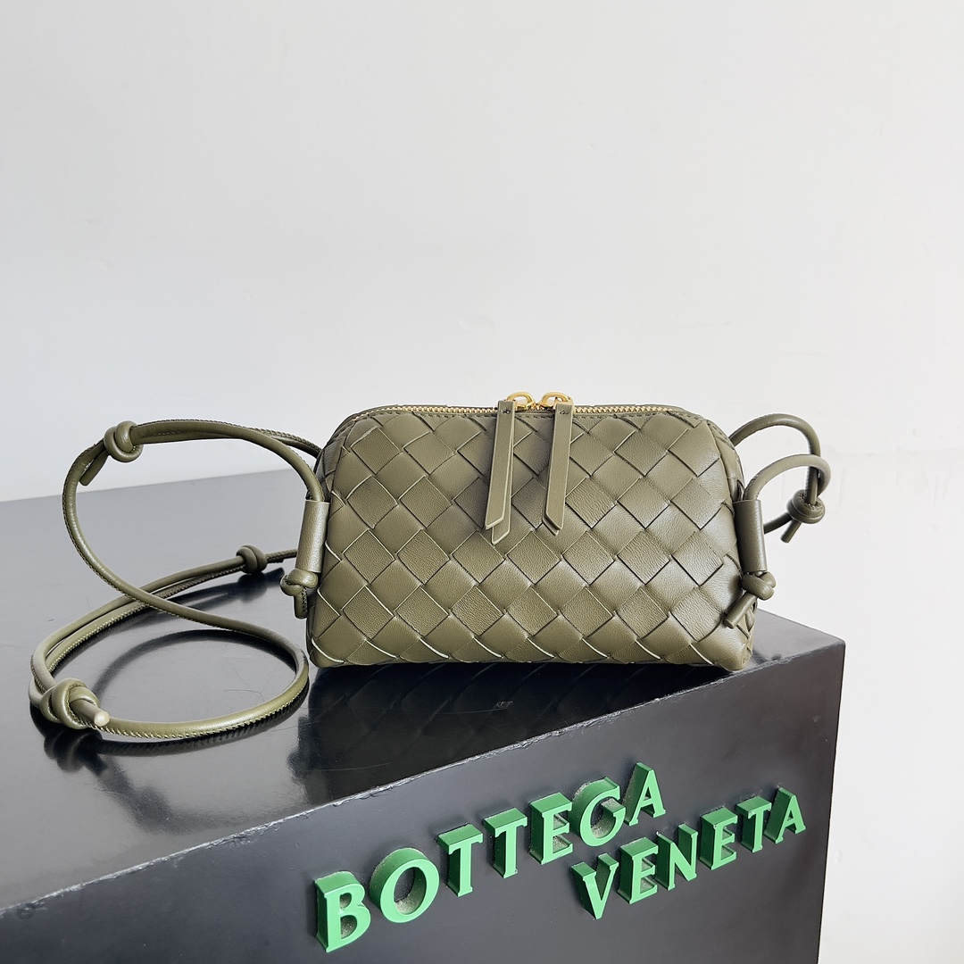 Bottega Veneta Concert Pouch Mini Bag 794258