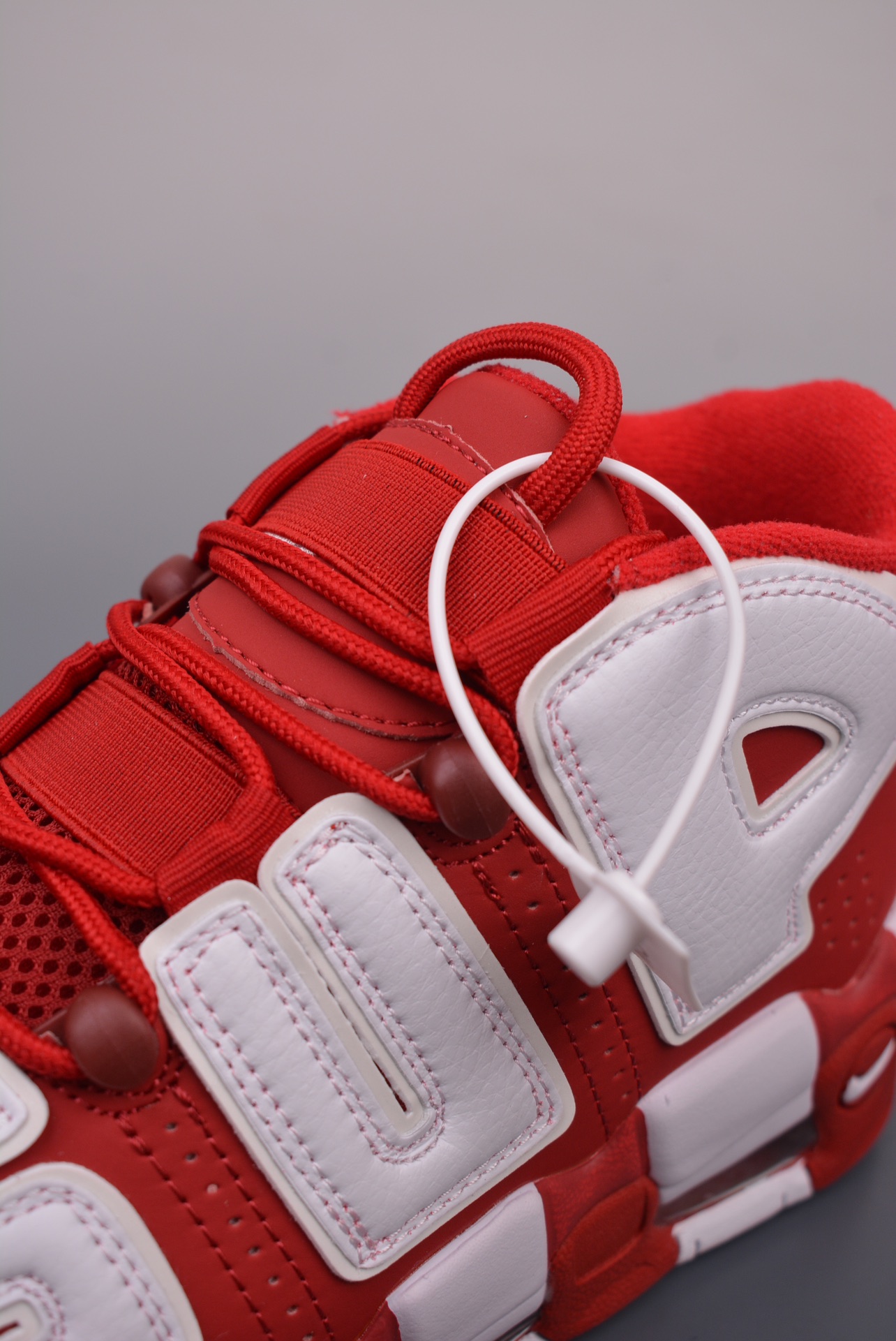 Supreme x Nike Air More Uptempo  Red 902290-600