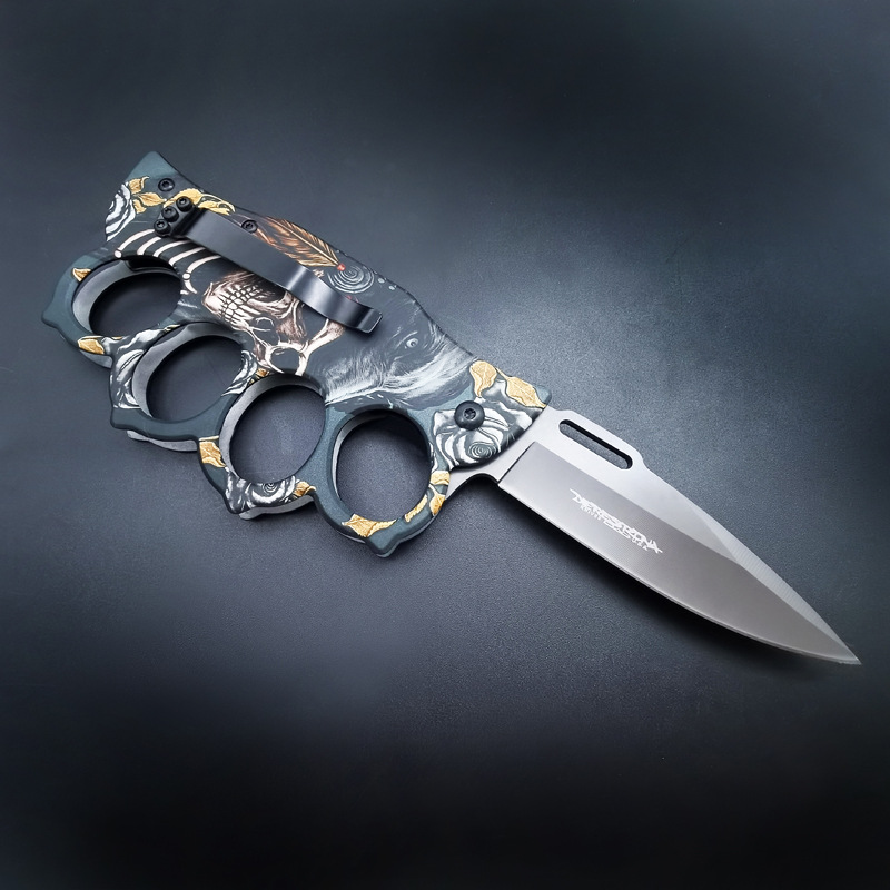 Knuckles Folding Knife Skull Head Pattern