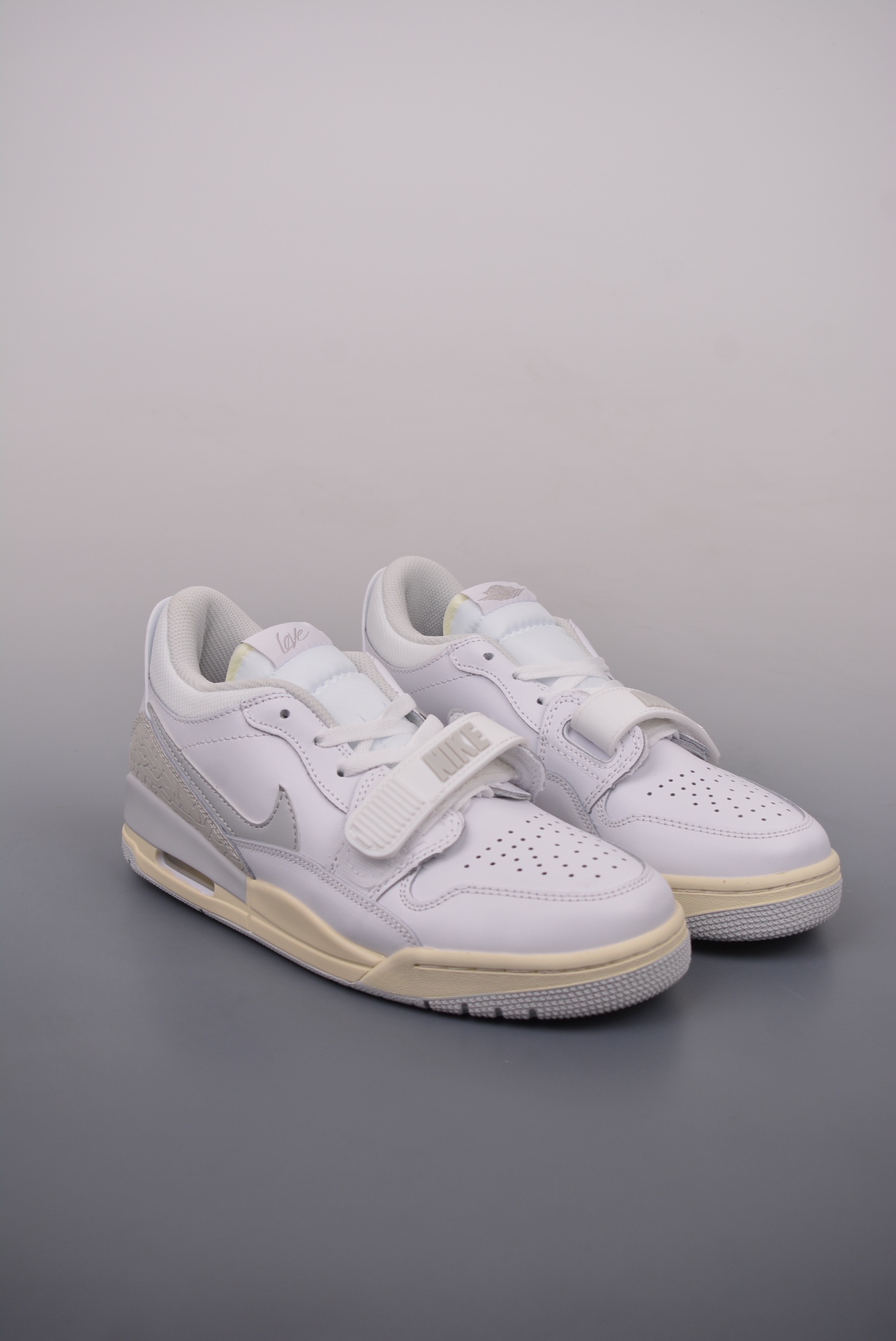 Nike Air Jordan Legacy 312 Low GS Love HJ3483-101
