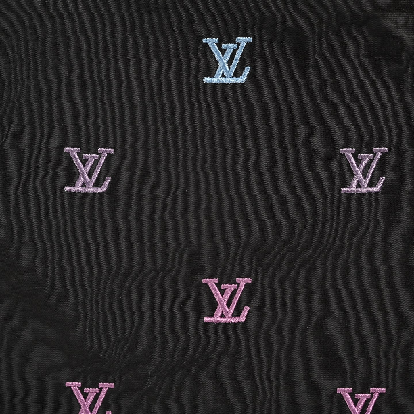 Louis Vuitton 25ss all-over monogram gradient embroidered shorts