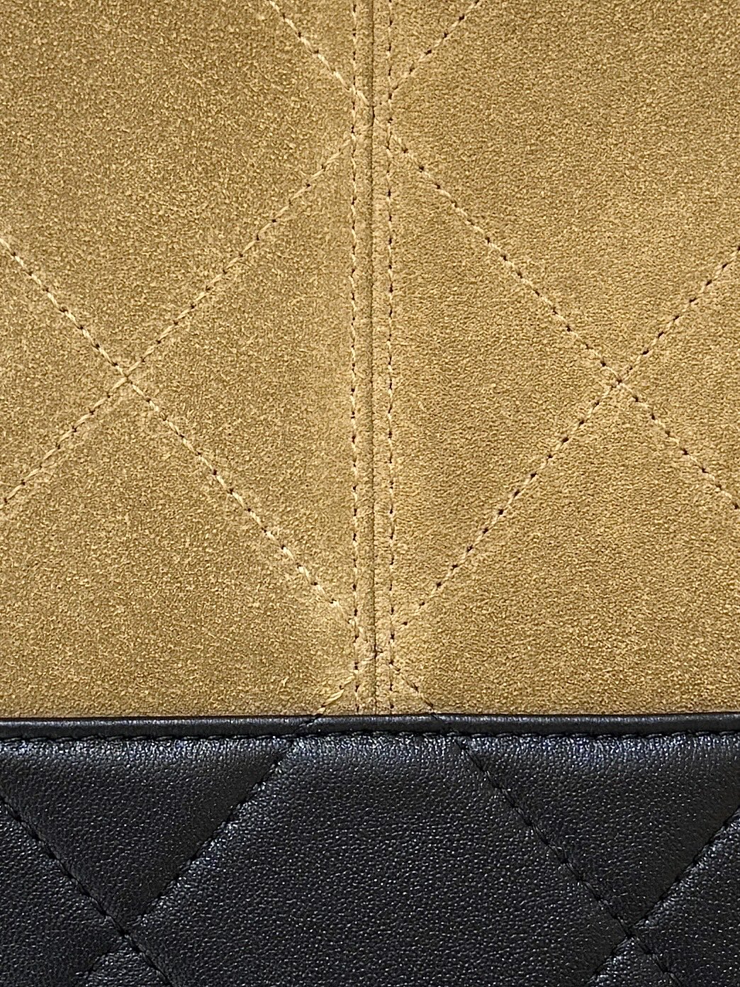 Chanel 25A High-end Handicraft Workshop Suede Colorblock Vertical Hobo AS5636 00158