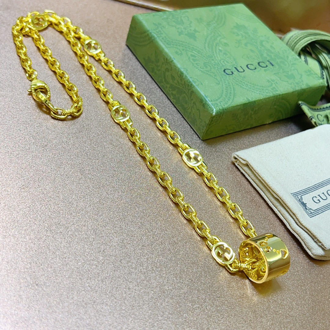 Gucci Anger Forest series GG hollow ring gold necklace