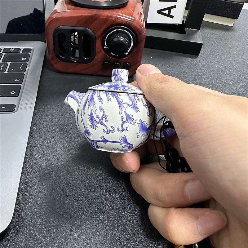 Blue And White Porcelain Teapot Lighter, Refillable Lighter