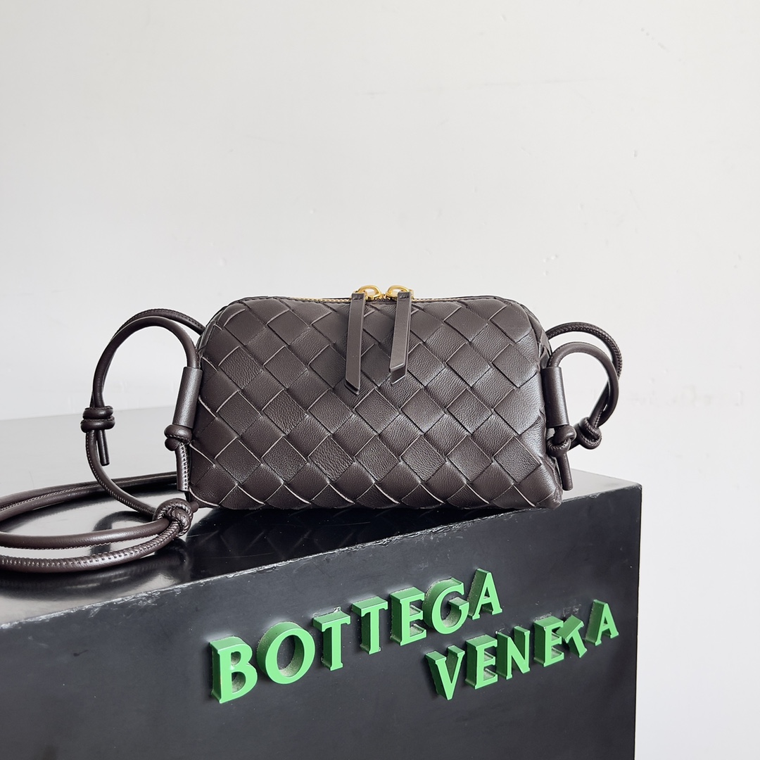 Bottega Veneta Concert Pouch Mini Bag 794258