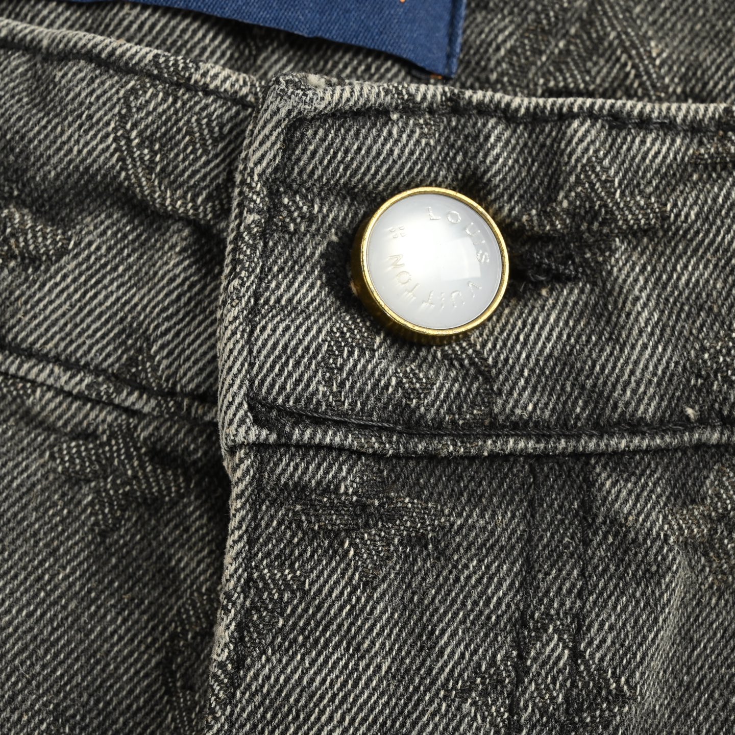 Louis Vuitton 25ss grey jacquard denim shorts with printed monogram