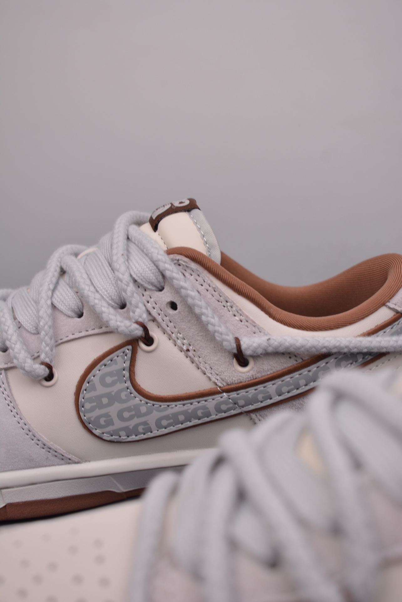 The North Face x CDG x Nike SB Dunk Low Lot Comme des Garcons Gray Beige XX316