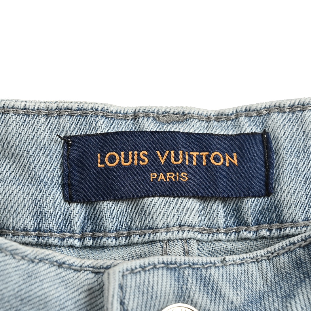 Louis Vuitton Inverted letter print jeans