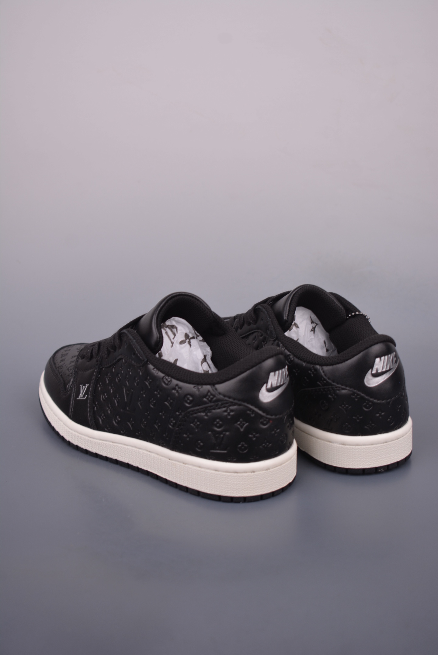 Louis vuitton X Air Jordan 1 Low 