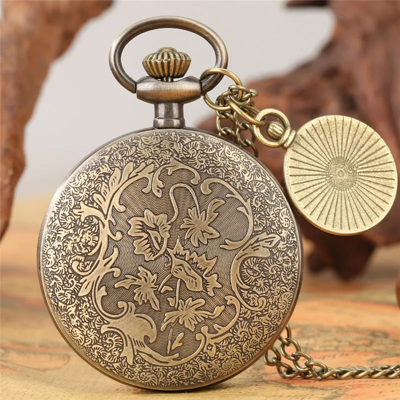 spthOld Fashion Clock Open Face Design Retro Quartz Pocket Watch for Men Women Fob Compass with Necklace Chain Reloj De Bolsillo